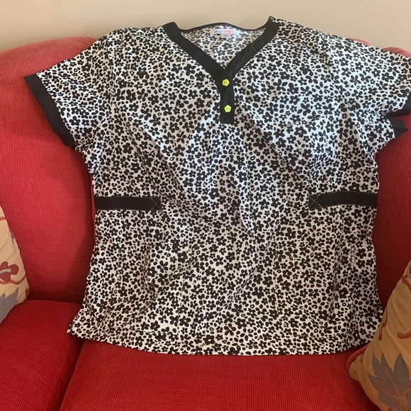 Koi scrub top
